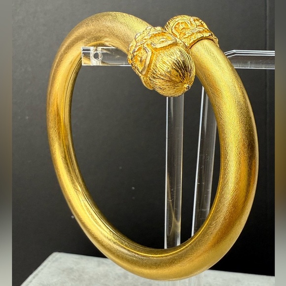 Vintage satin brushed gold bracelet - Picture 9 of 9